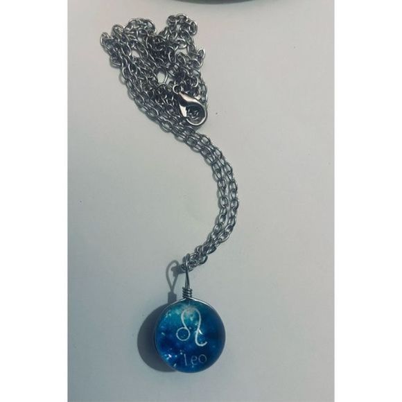 Leo BLUE GLOBE ZODIAC STAR SIGN HOROSCOPE NECKLACE - Picture 6 of 8